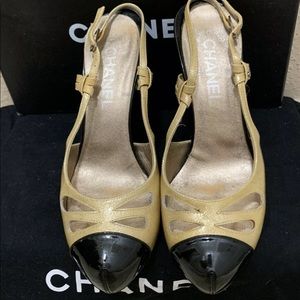 CHANEL PATENT LEATHER SLING BACK METALLIC PUMP